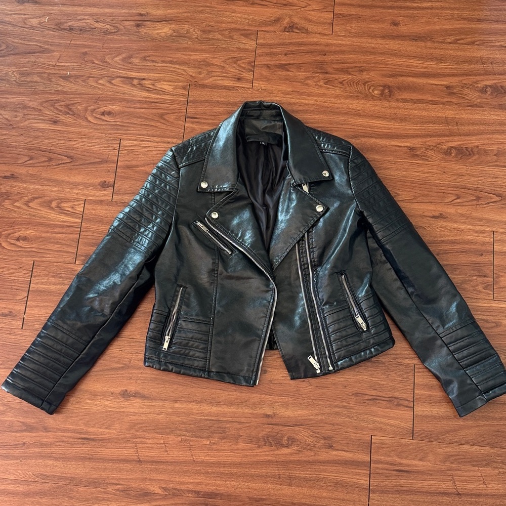 Black Leather Cropped Biker Jacket (Size XL)